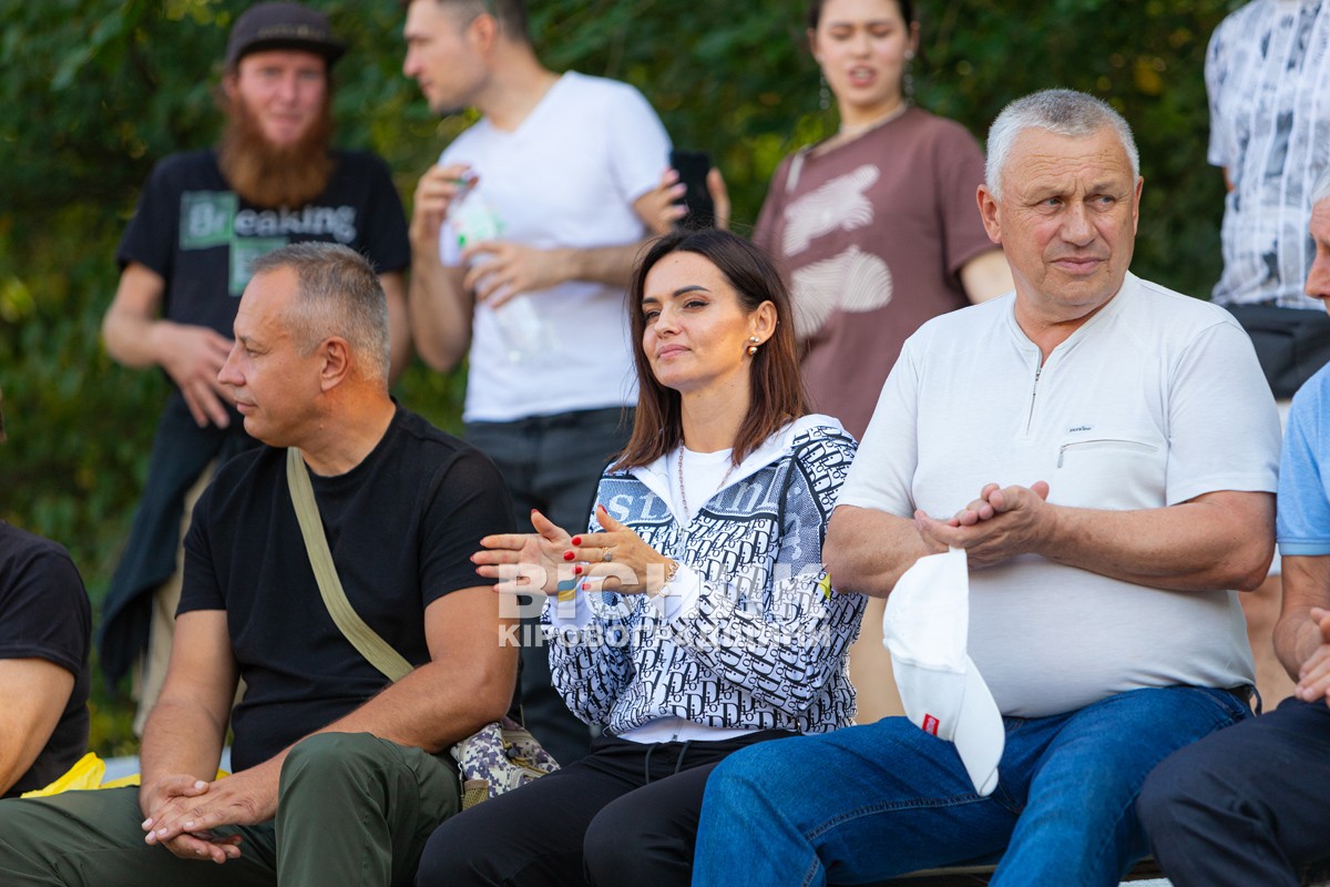 Онуфріївка відзначила День селища та зібрала гроші на ЗСУ