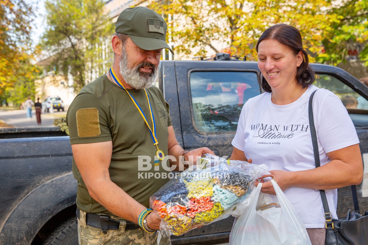 Власівку вітали з днем народження і донейтили на військо