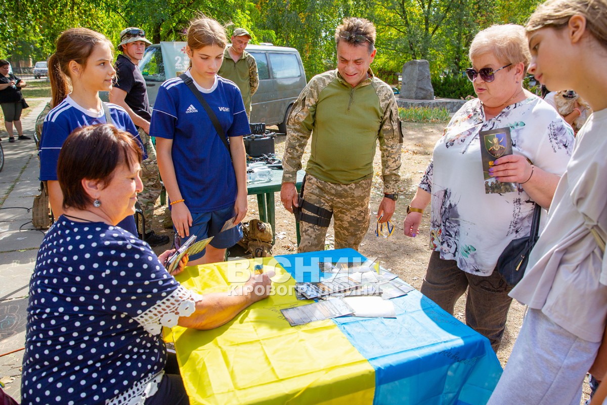 Власівку вітали з днем народження і донейтили на військо