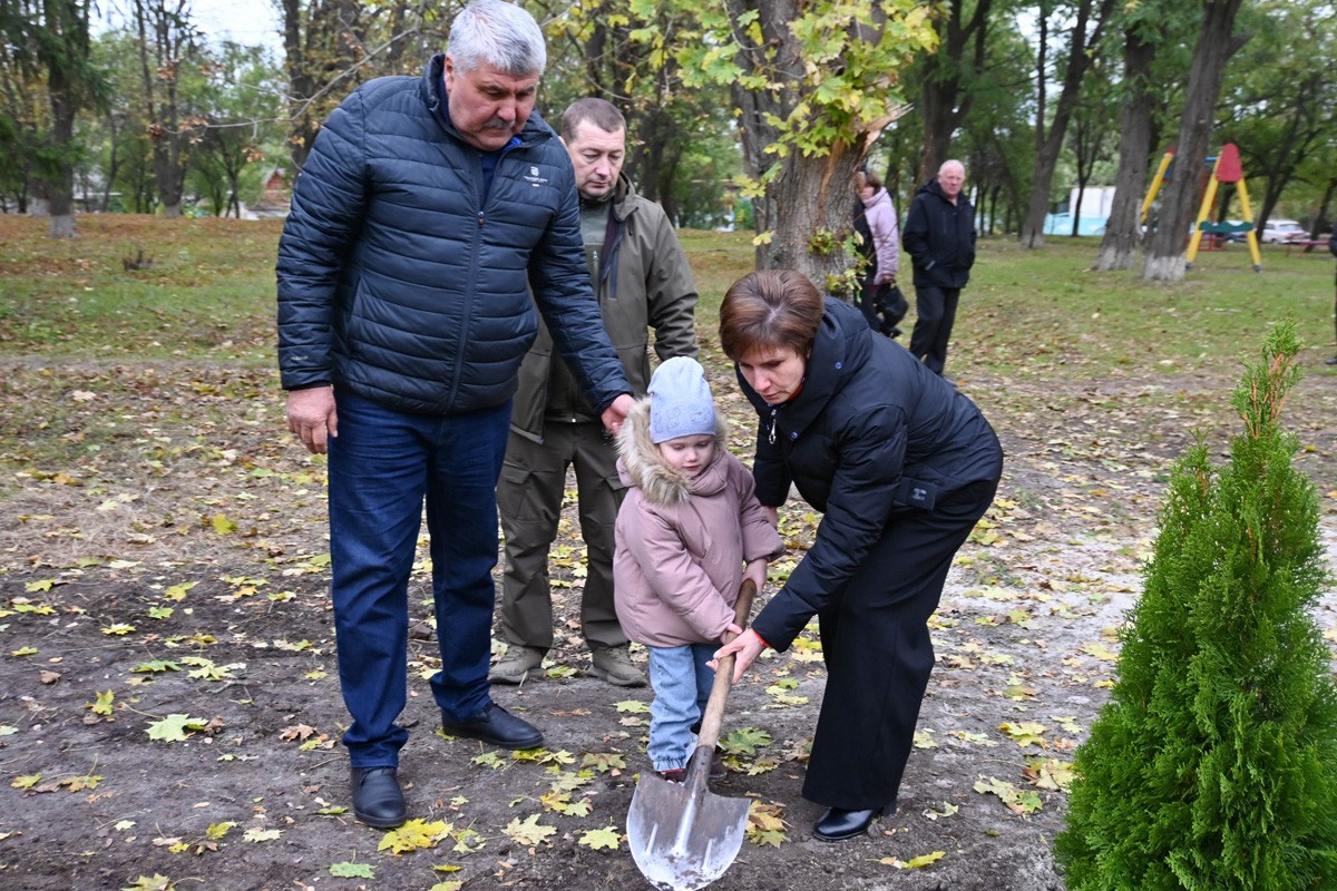 У Федірках відкрили алею Пам’яті