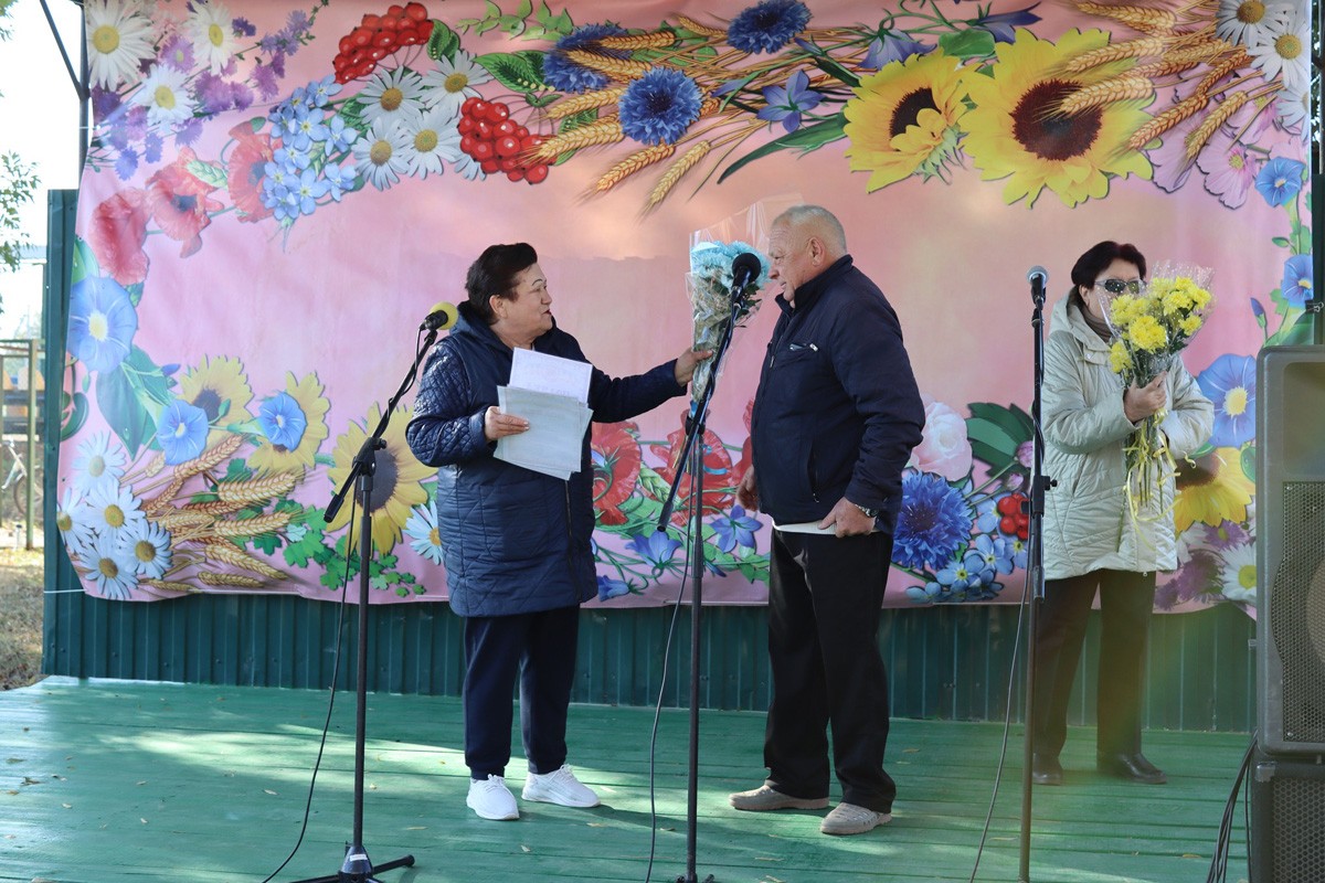 Село Петрове вітали  з днем народження