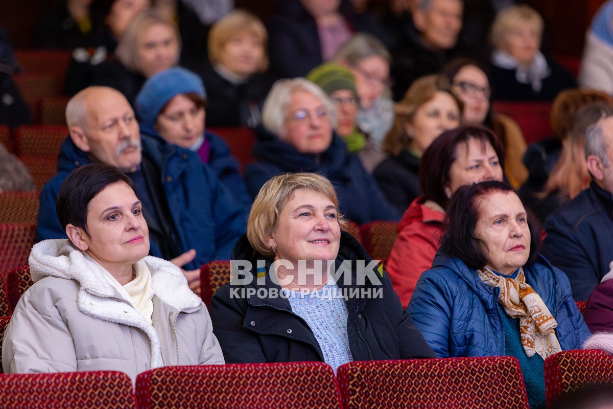 Святкування Всеукраїнського дня працівників культури у Світловодську: яскраві виступи, привітання та нагородження