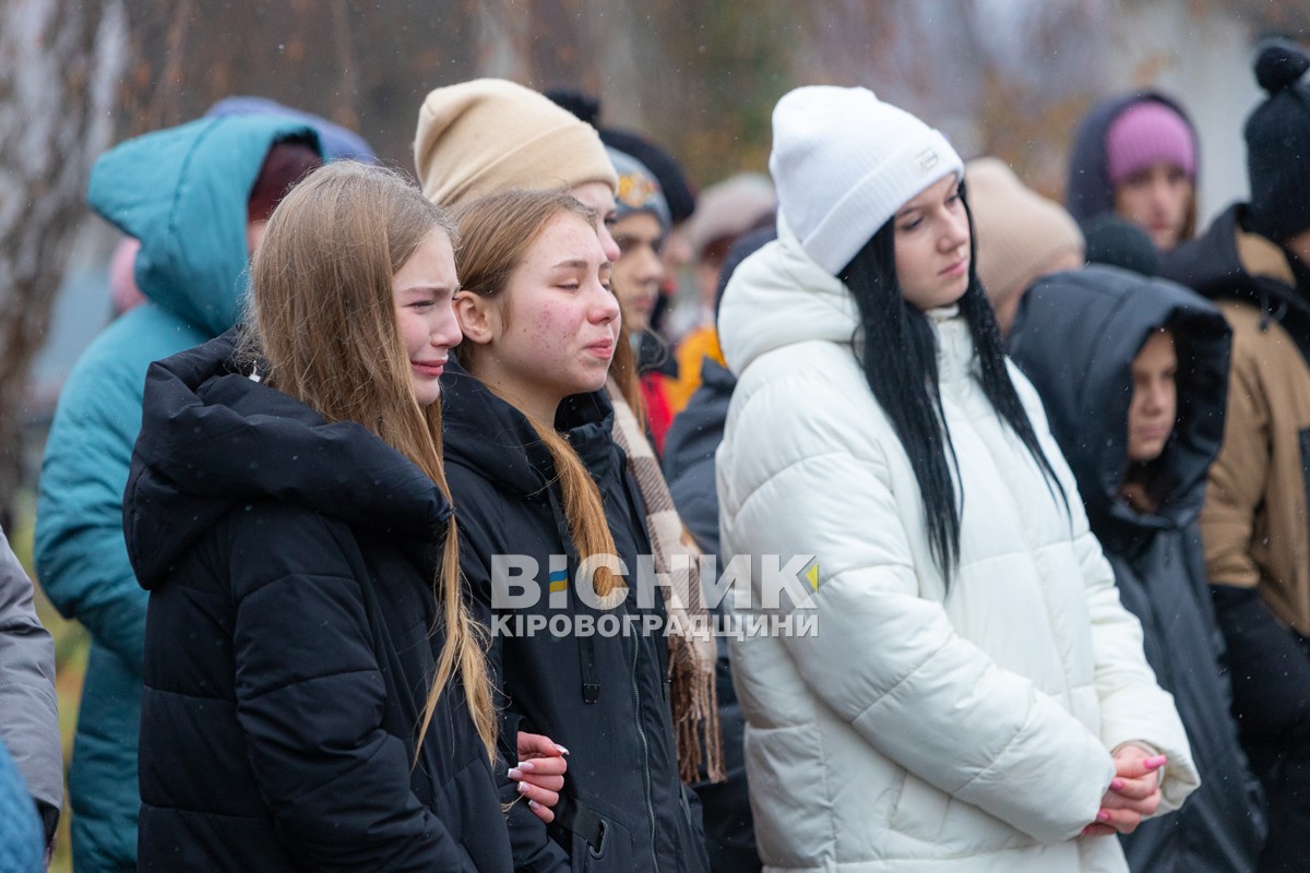 У Великій Андрусівці відкрили алею пам’яті героям