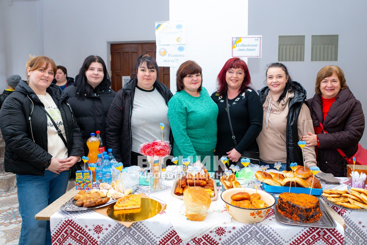 Пам’ять про Кузьму — у піснях і вчинках: у Світловодську відбувся благодійний концерт