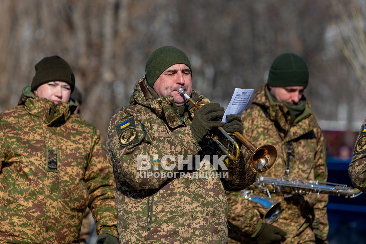 У Власівці попрощалися із захисником України Дмитром Скрипкою