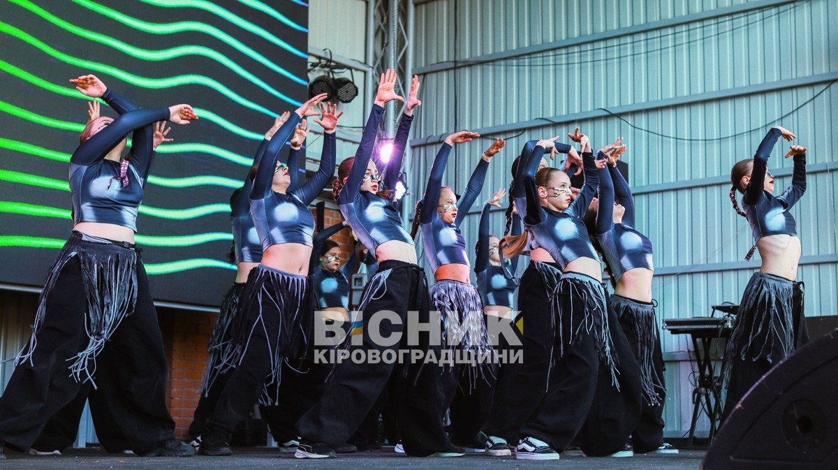 Квіткова феєрія та хіти Руслани: як Кропивницький відкрив весняний сезон у Дендропарку