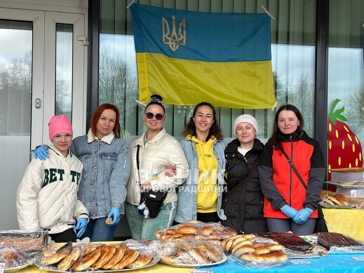 Як у Фінляндії світловодським волонтерам на пошиття евакуаційних нош збирають Як у Фінляндії світловодським волонтерам на пошиття евакуаційних нош збирають