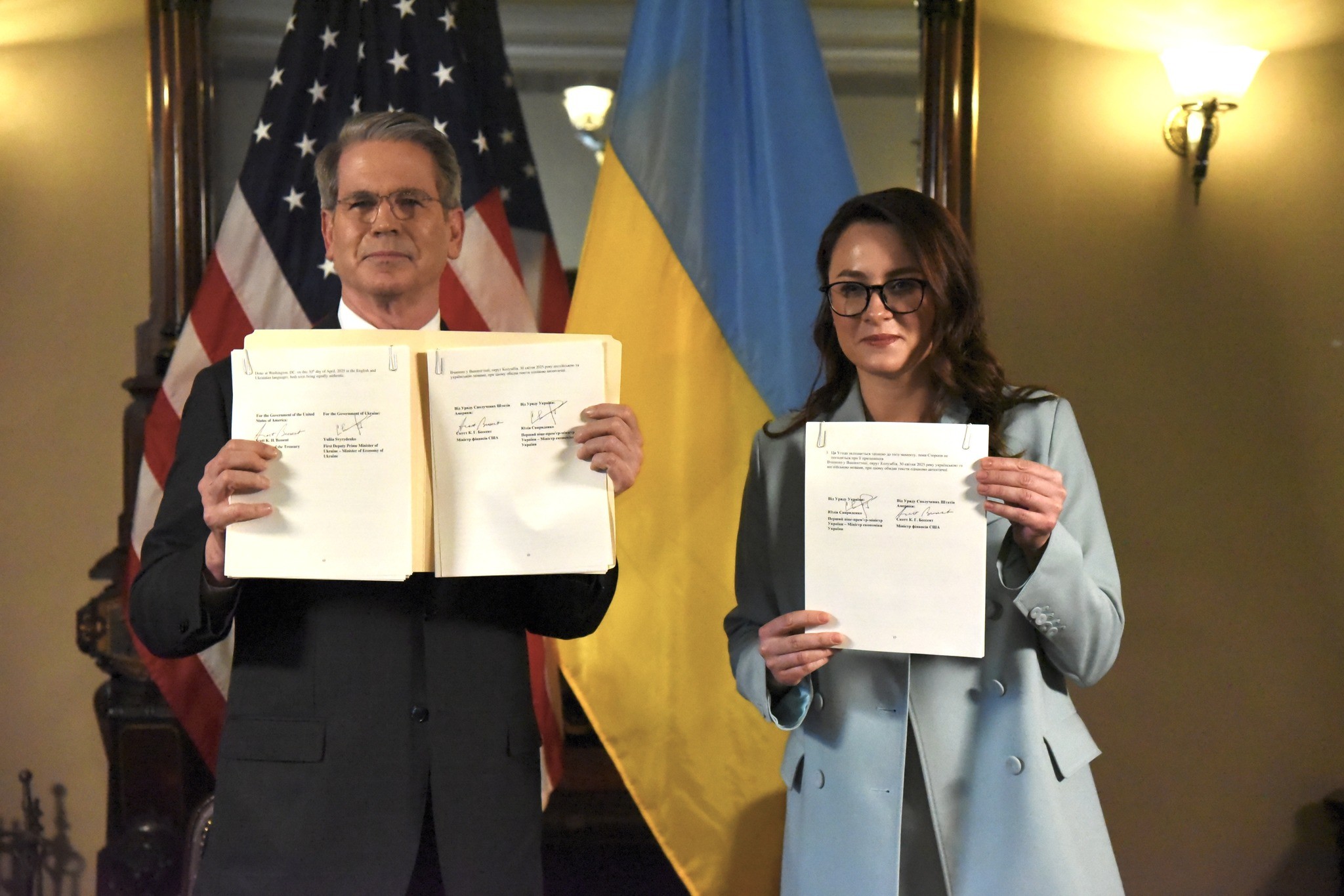 Підписано Угоду про створення Інвестиційного фонду відбудови США–Україна Підписано Угоду про створення Інвестиційного фонду відбудови США–Україна