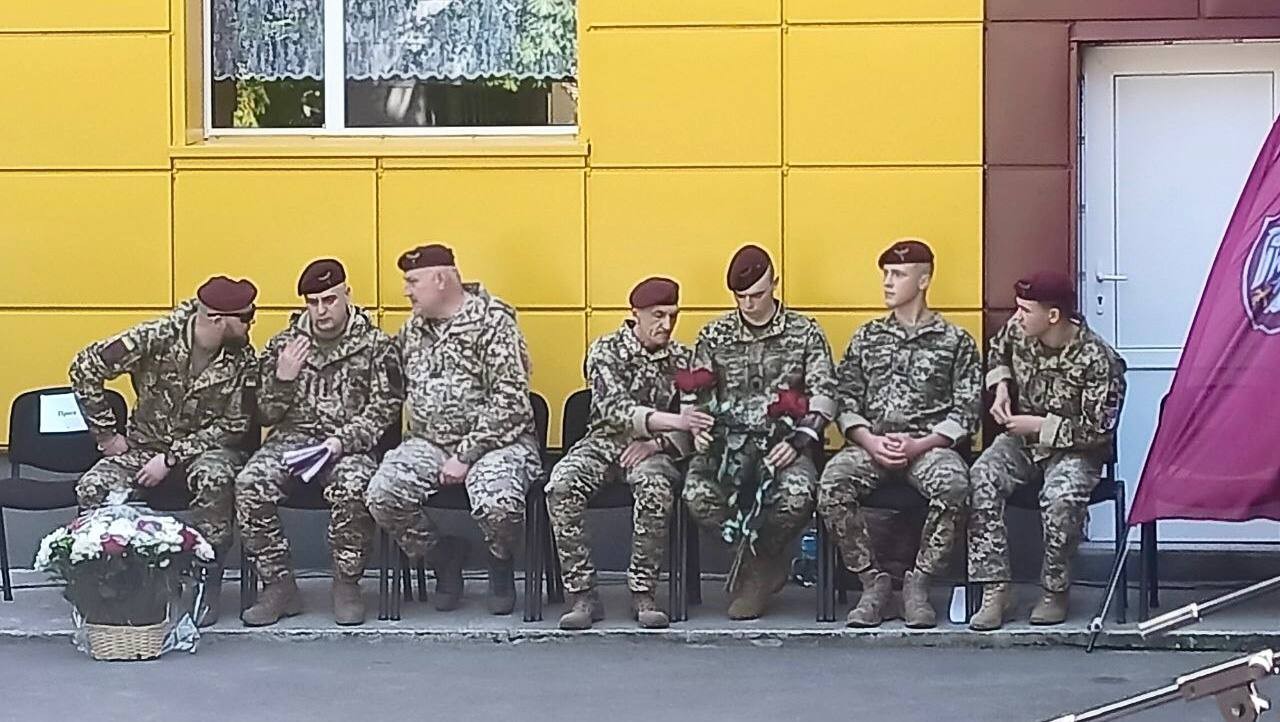 В Олександрівці відкрили меморіальні дошки на честь Ігоря Шишака і Павла Сипка В Олександрівці відкрили меморіальні дошки на честь Ігоря Шишака і Павла Сипка