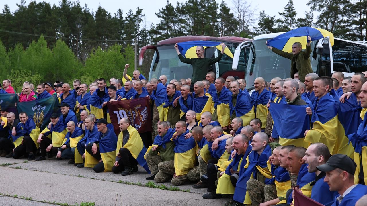 205 визволених з російського полону: дев'ятеро — сини Кіровоградщини 205 визволених з російського полону: дев'ятеро — сини Кіровоградщини