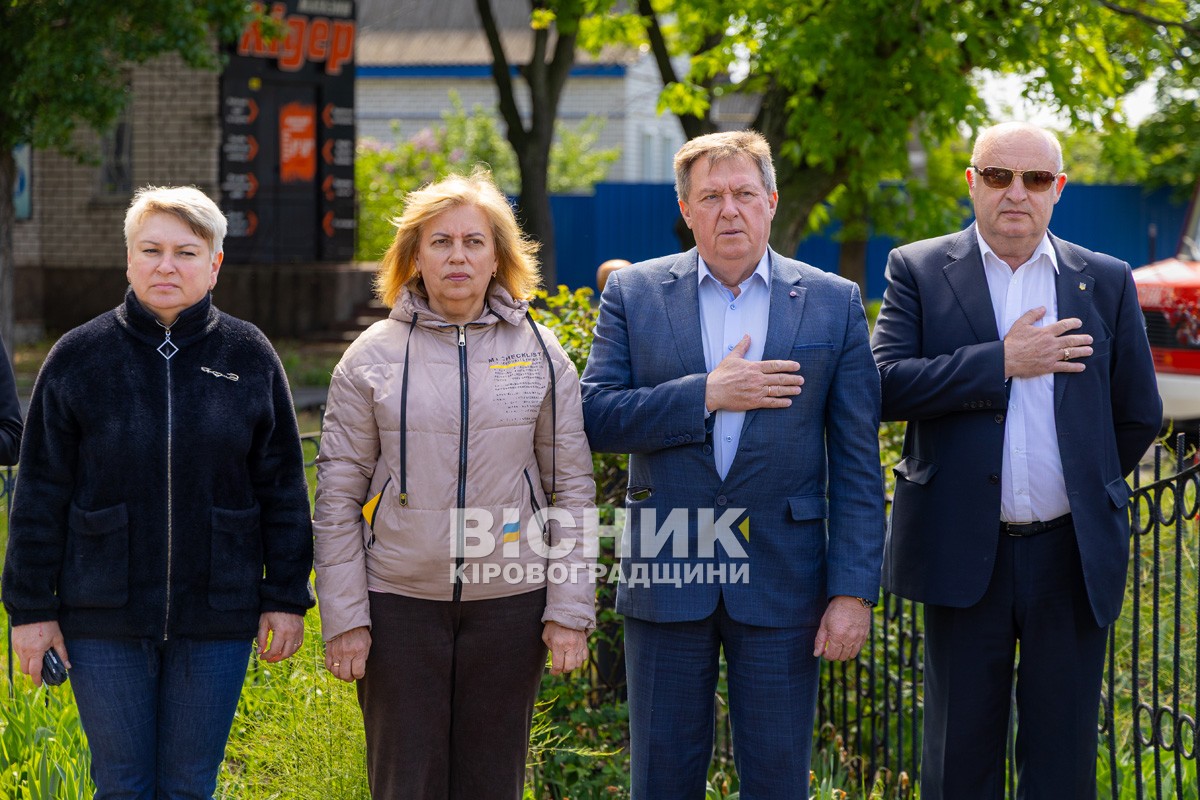 У Власівці вшанували полеглих у Другій світовій війні У Власівці вшанували полеглих у Другій світовій війні