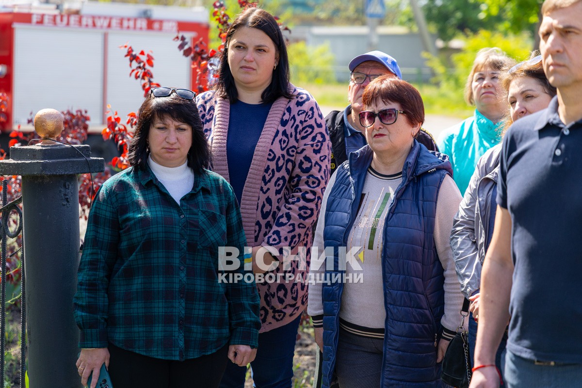 У Власівці вшанували полеглих у Другій світовій війні У Власівці вшанували полеглих у Другій світовій війні