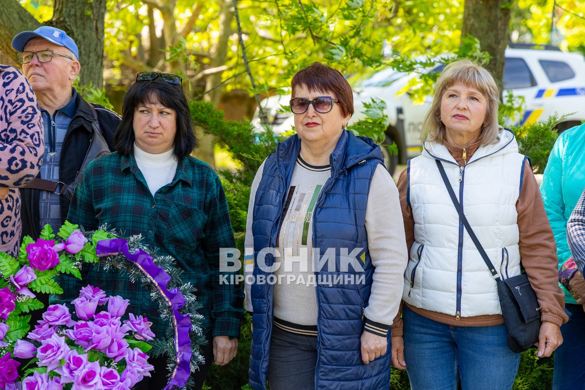 У Власівці вшанували полеглих у Другій світовій війні У Власівці вшанували полеглих у Другій світовій війні
