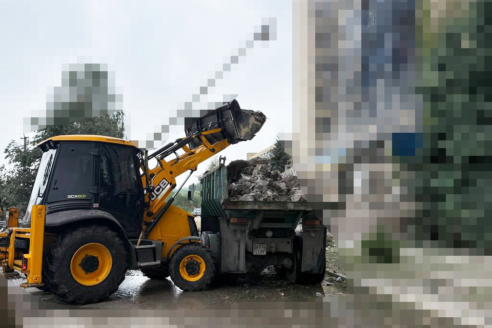 Ворог атакував промислове підприємство у Світловодську: є постраждалі, зруйноване житло, тривають рятувальні роботи Ворог атакував промислове підприємство у Світловодську: є постраждалі, зруйноване житло, тривають рятувальні роботи