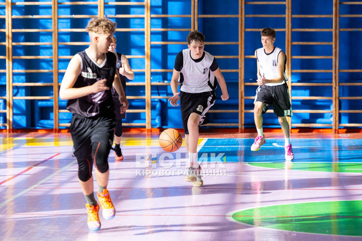 «Комети» сяяли на домашньому паркеті — Світловодськ виборов перемогу у всеукраїнському турнірі