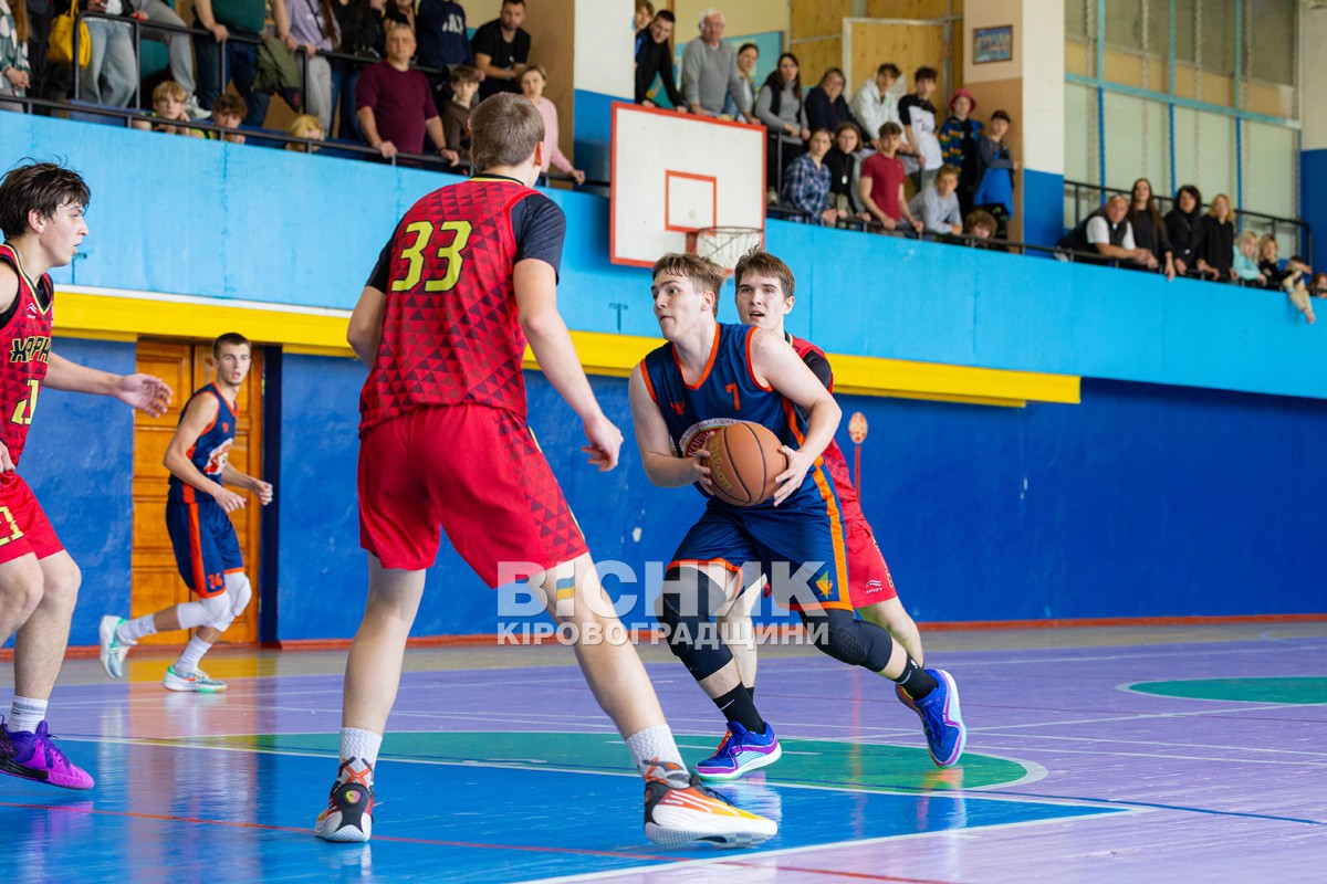 «Комети» сяяли на домашньому паркеті — Світловодськ виборов перемогу у всеукраїнському турнірі