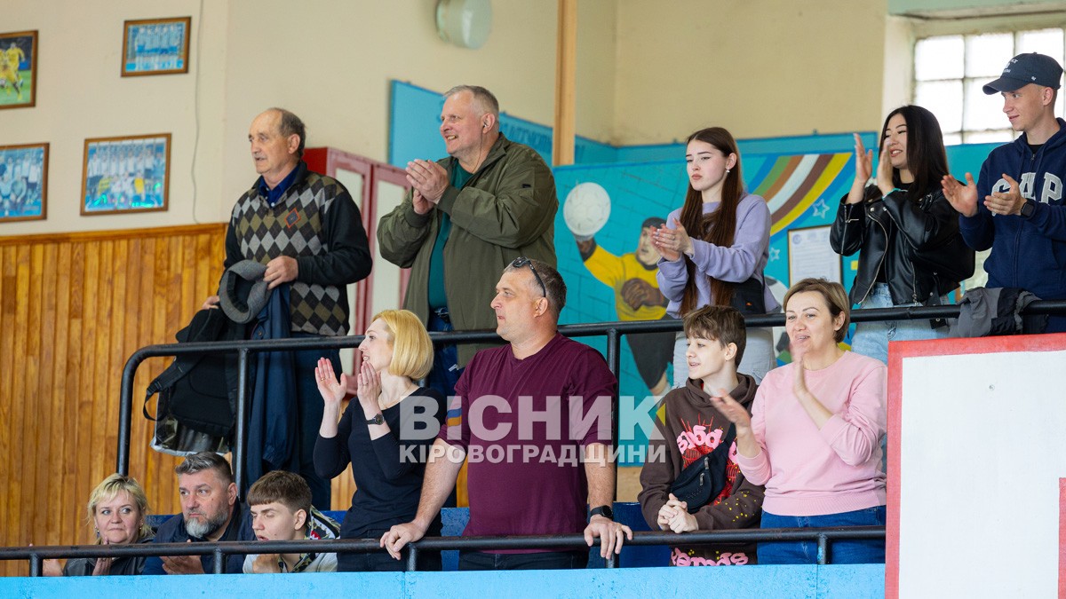 «Комети» сяяли на домашньому паркеті — Світловодськ виборов перемогу у всеукраїнському турнірі