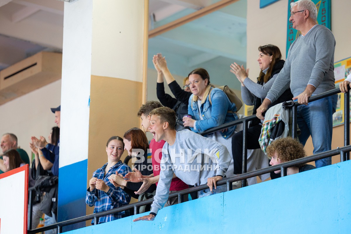 «Комети» сяяли на домашньому паркеті — Світловодськ виборов перемогу у всеукраїнському турнірі