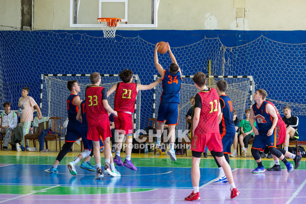 «Комети» сяяли на домашньому паркеті — Світловодськ виборов перемогу у всеукраїнському турнірі