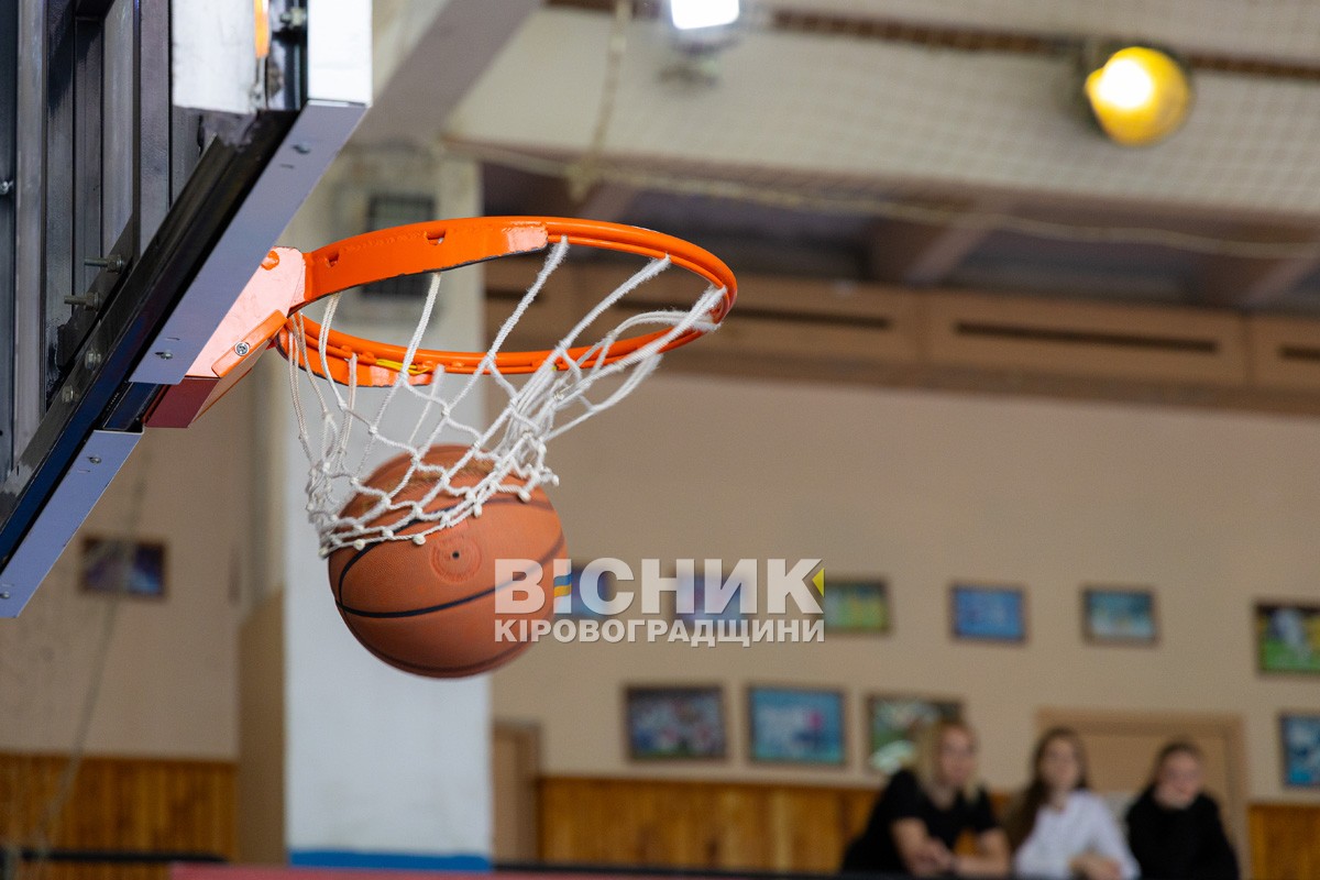 «Комети» сяяли на домашньому паркеті — Світловодськ виборов перемогу у всеукраїнському турнірі