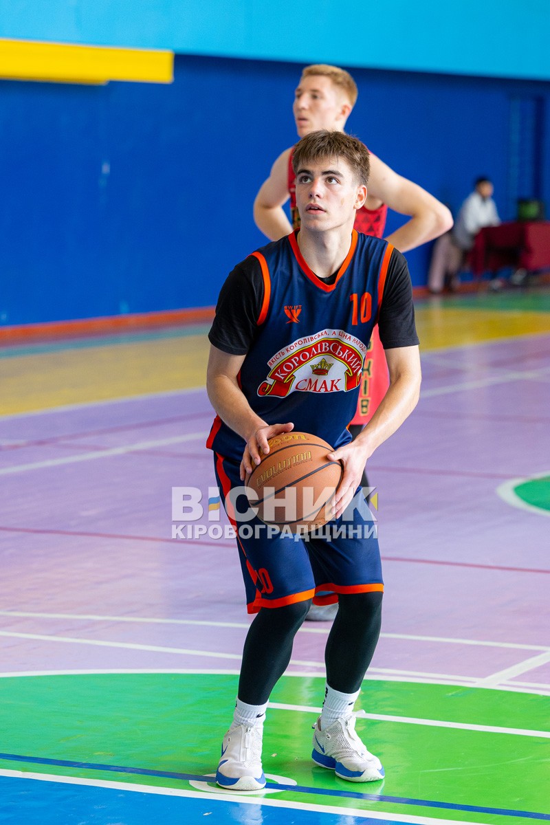 «Комети» сяяли на домашньому паркеті — Світловодськ виборов перемогу у всеукраїнському турнірі