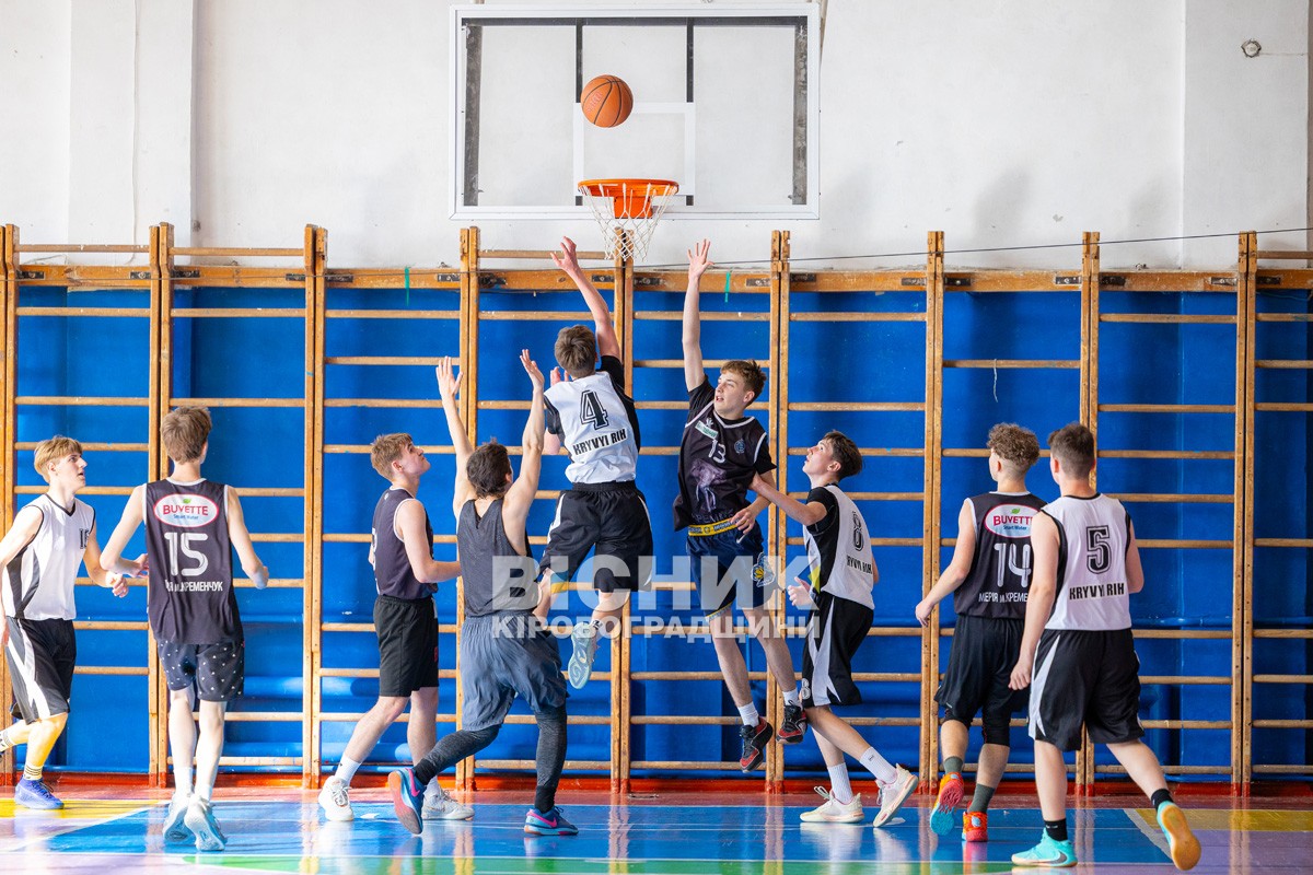 «Комети» сяяли на домашньому паркеті — Світловодськ виборов перемогу у всеукраїнському турнірі