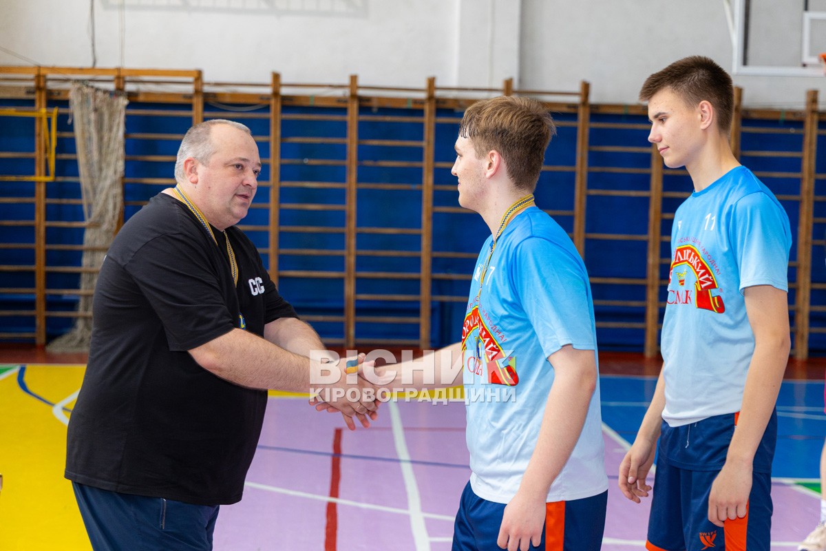 «Комети» сяяли на домашньому паркеті — Світловодськ виборов перемогу у всеукраїнському турнірі