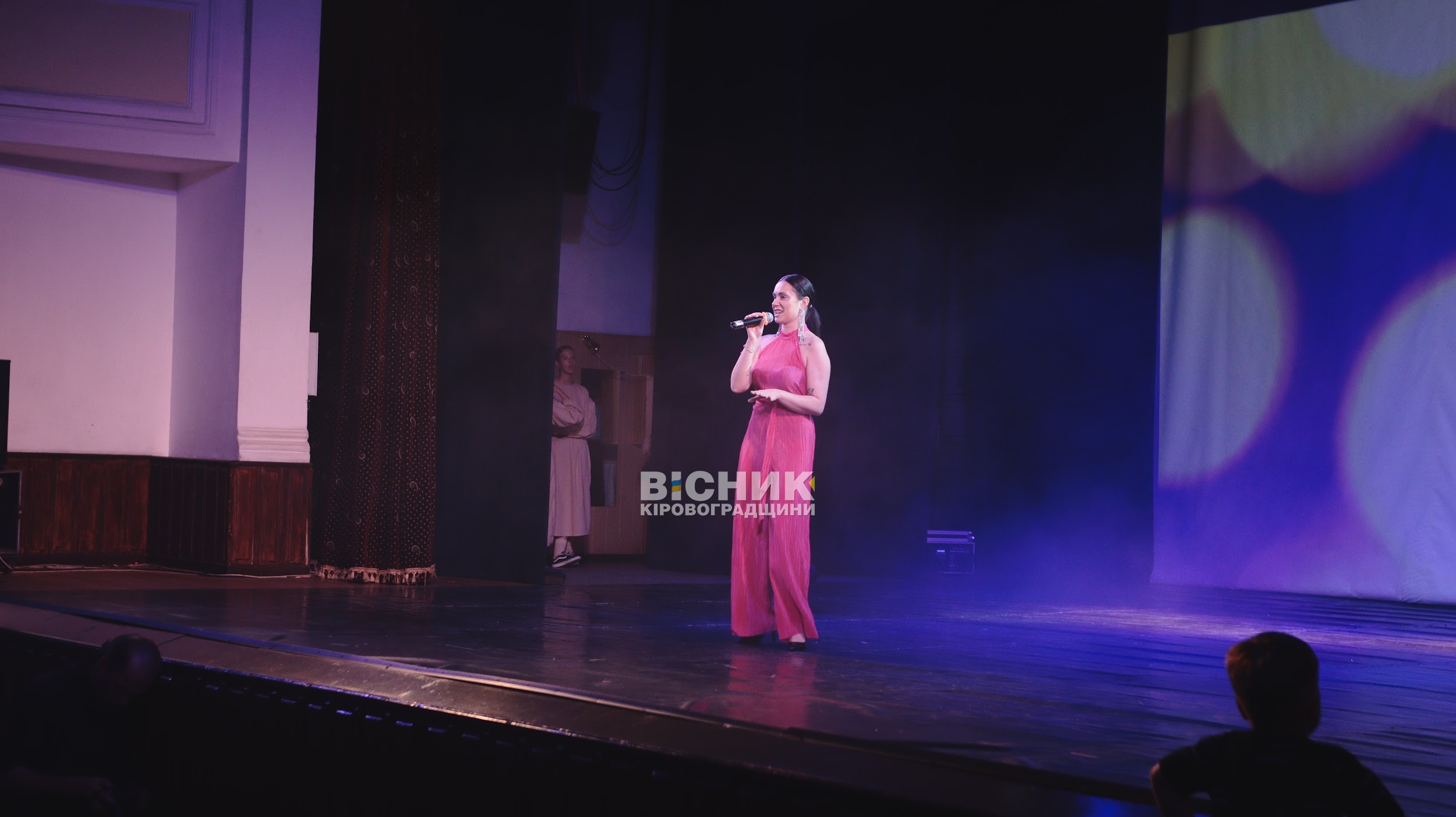 Танцюючи попри все: звітний концерт, що став маніфестом незламності Танцюючи попри все: звітний концерт, що став маніфестом незламності