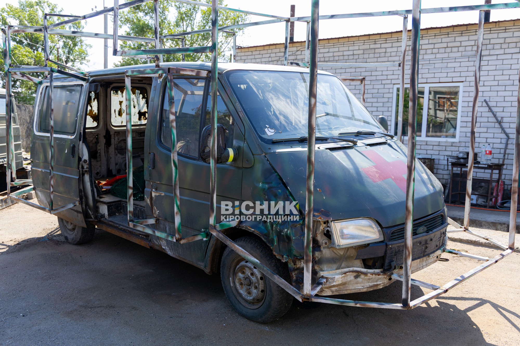 Волонтери зі Світловодська повернули до строю фронтовий евак побратима Волонтери зі Світловодська повернули до строю фронтовий евак побратима