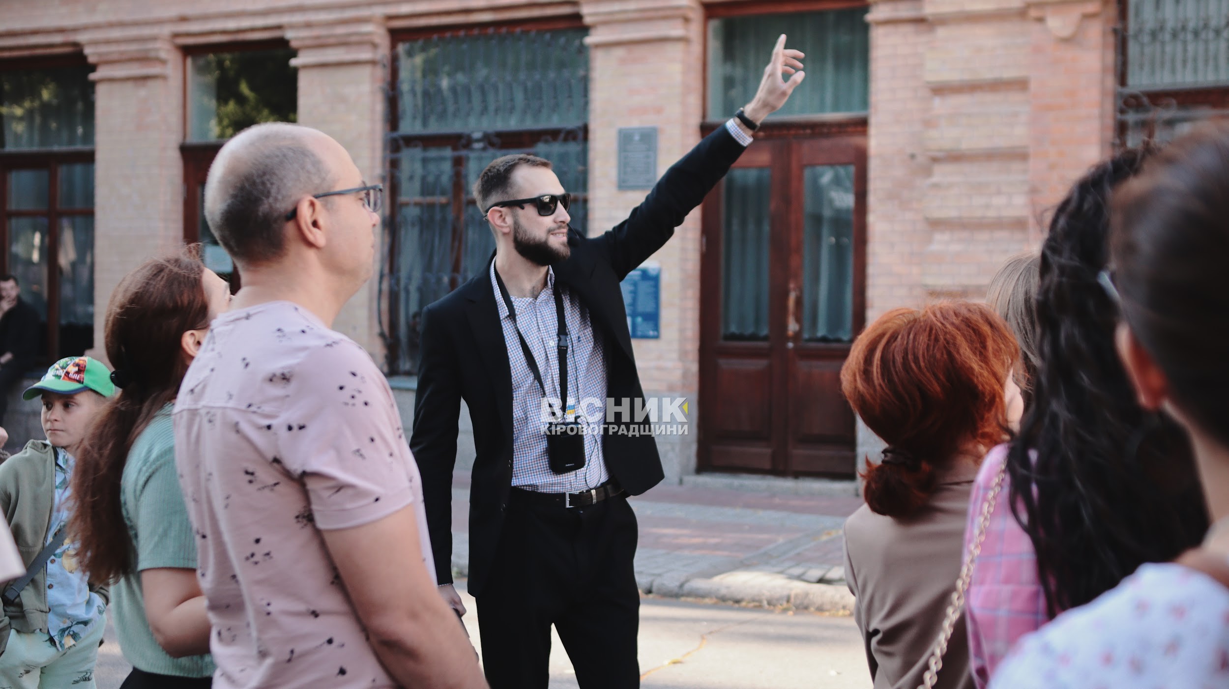 Благодійна екскурсія у Кропивницькому зібрала майже 10 тисяч гривень для аеророзвідки Благодійна екскурсія у Кропивницькому зібрала майже 10 тисяч гривень для аеророзвідки