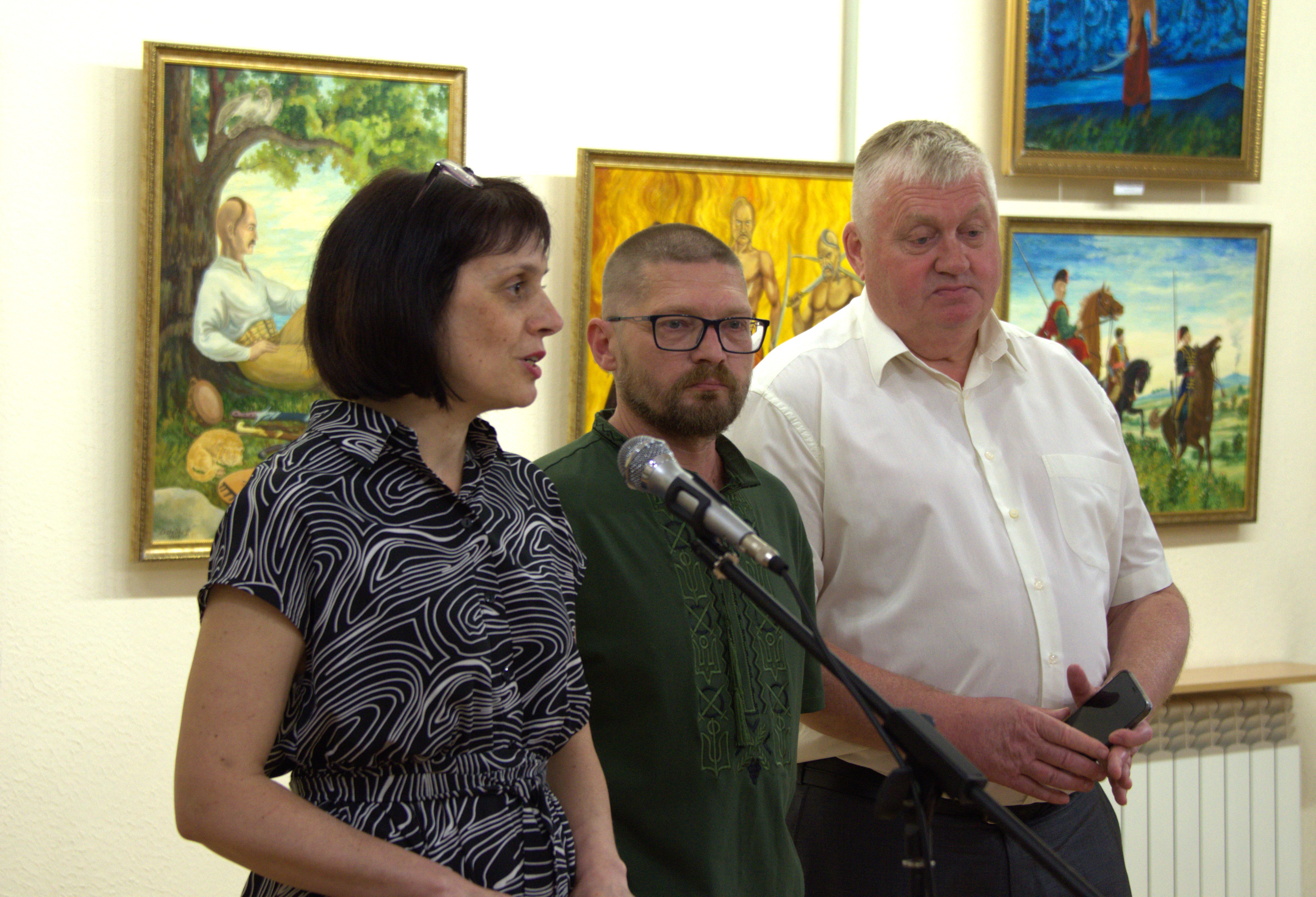 «І на оновленій землі…»: у Кропивницькому відкрилася виставка художника-військовослужбовця Дмитра Скорейка «І на оновленій землі…»: у Кропивницькому відкрилася виставка художника-військовослужбовця Дмитра Скорейка