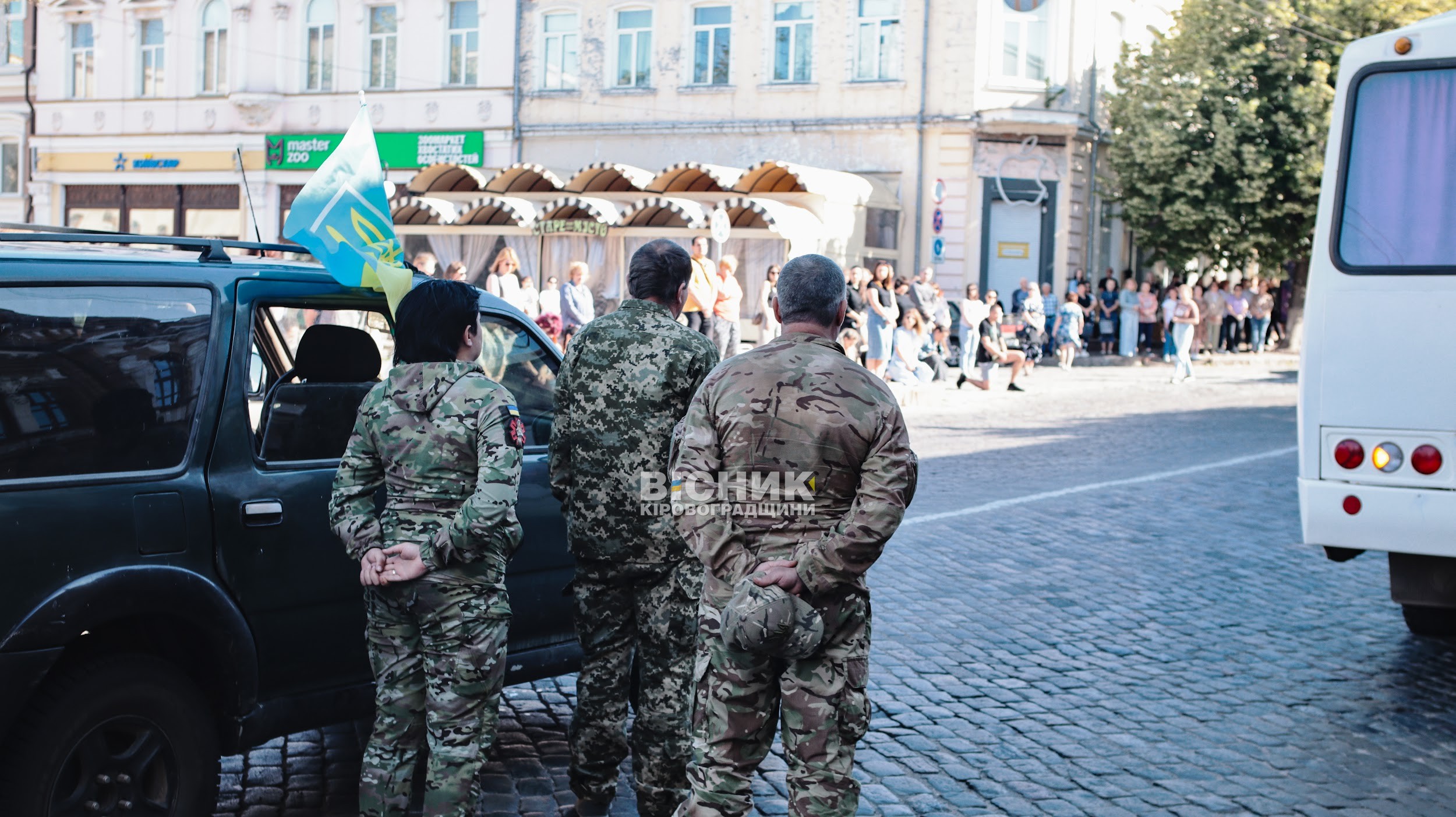Кропивницький попрощався з Володимиром Будулатієм і Костянтином Шевчуком Кропивницький попрощався з Володимиром Будулатієм і Костянтином Шевчуком