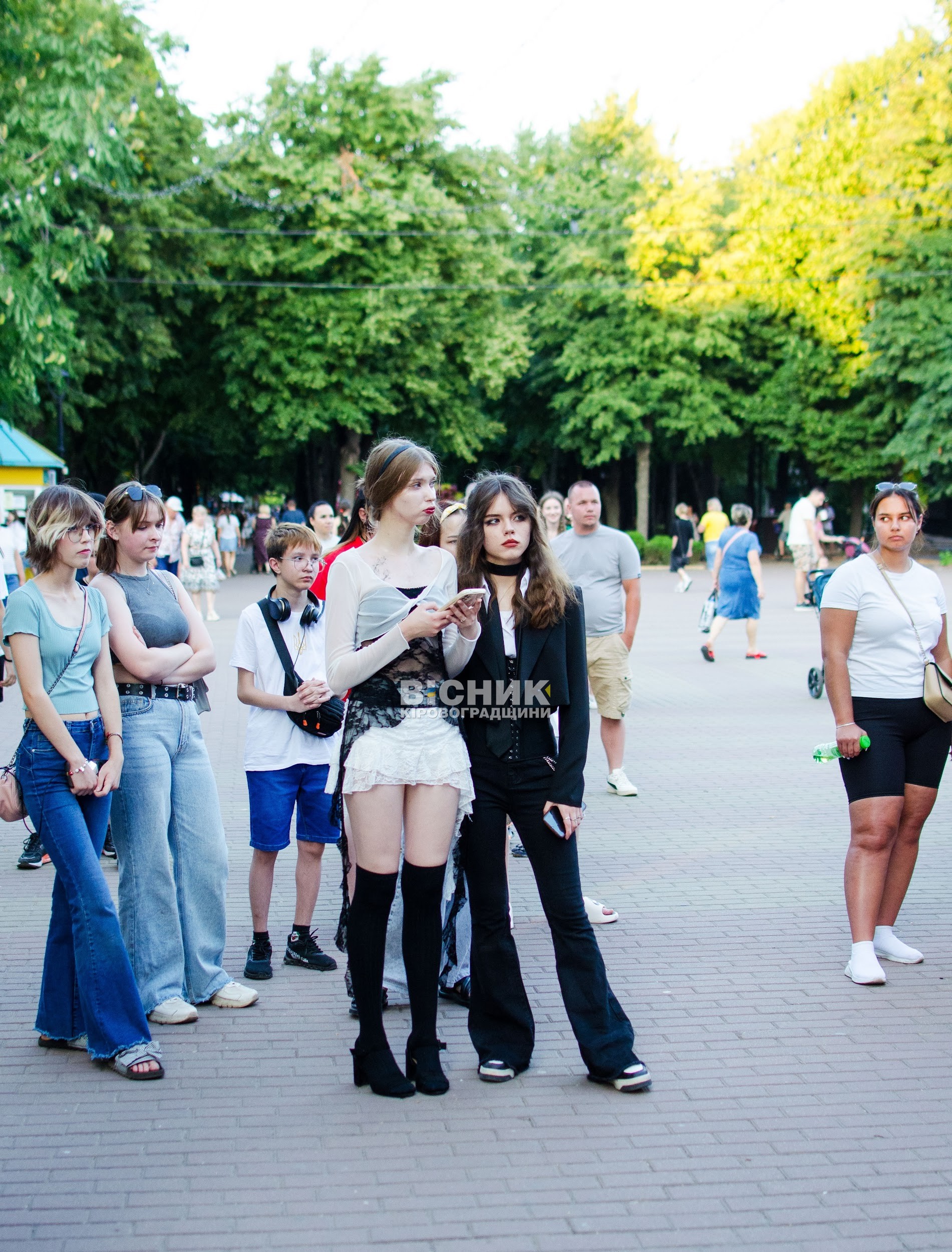 Південна Корея в Кропивницькому: як пройшов "Summer Anime & K-pop Dance Show" Південна Корея в Кропивницькому: як пройшов "Summer Anime & K-pop Dance Show"