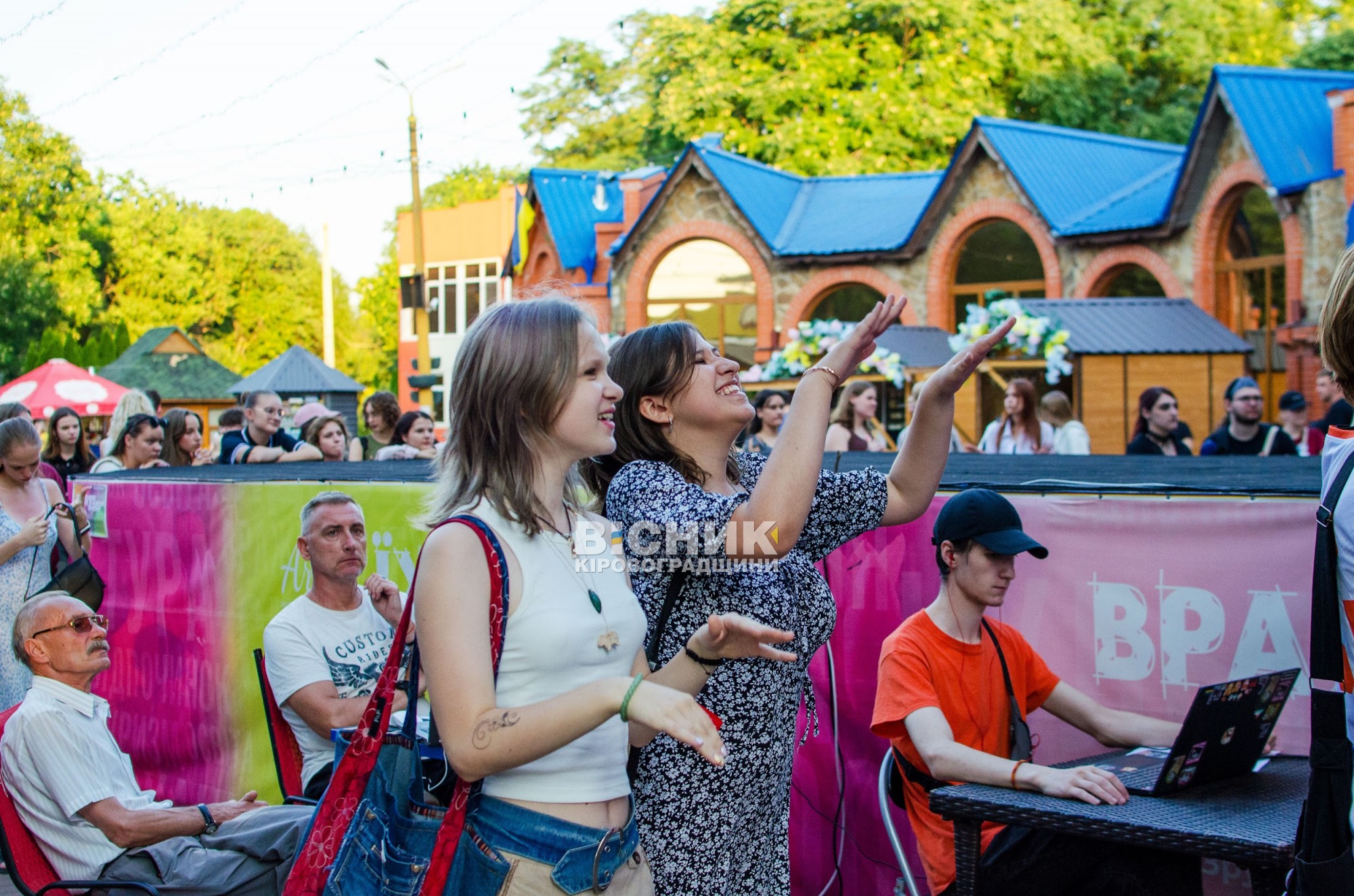 Південна Корея в Кропивницькому: як пройшов "Summer Anime & K-pop Dance Show" Південна Корея в Кропивницькому: як пройшов "Summer Anime & K-pop Dance Show"