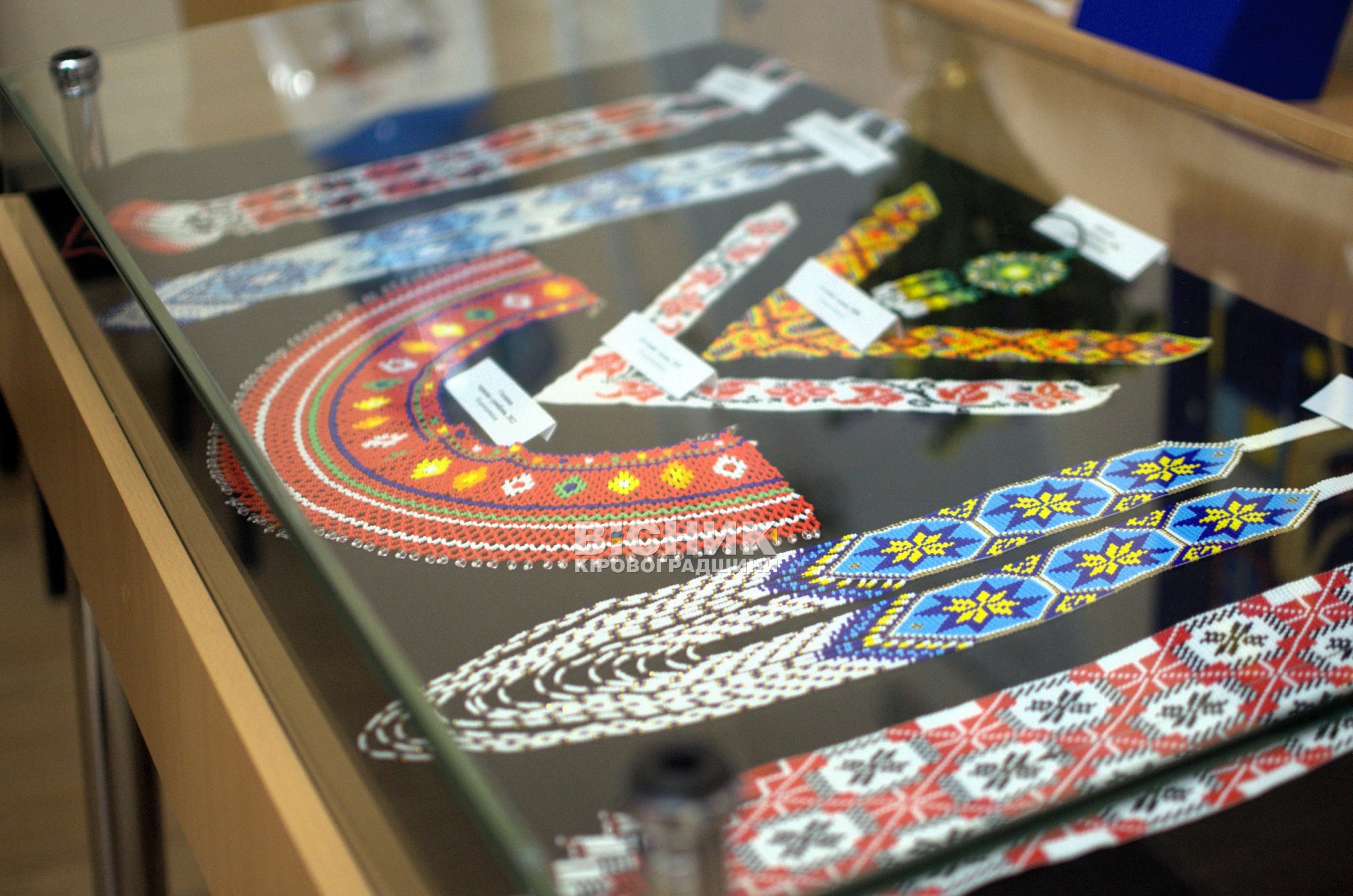 У Кропивницькому відкрилась виставка бісерних прикрас Галини Неділько У Кропивницькому відкрилась виставка бісерних прикрас Галини Неділько