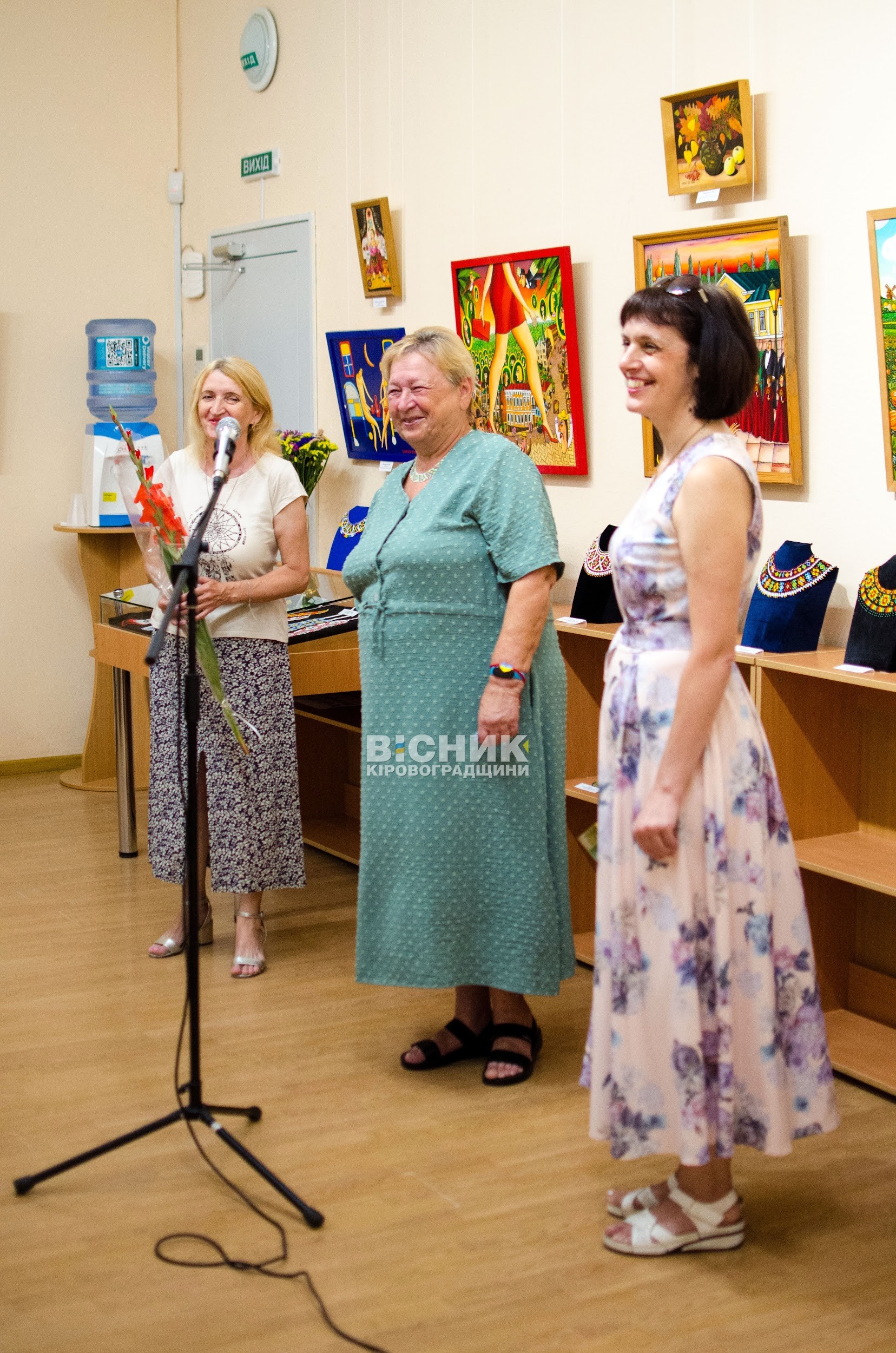 У Кропивницькому відкрилась виставка бісерних прикрас Галини Неділько У Кропивницькому відкрилась виставка бісерних прикрас Галини Неділько