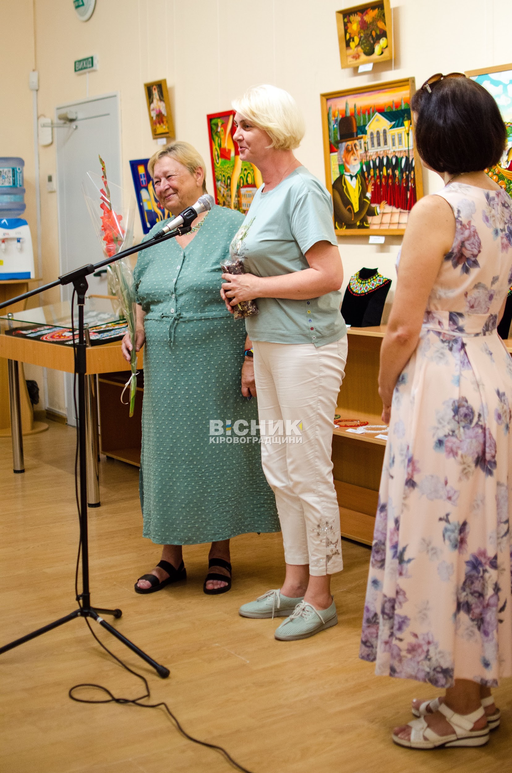 У Кропивницькому відкрилась виставка бісерних прикрас Галини Неділько У Кропивницькому відкрилась виставка бісерних прикрас Галини Неділько