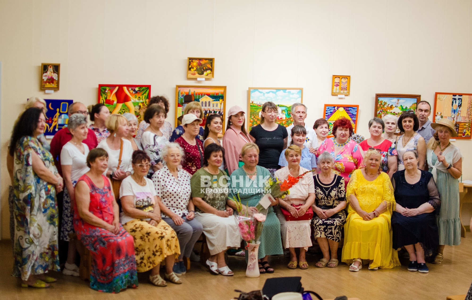 У Кропивницькому відкрилась виставка бісерних прикрас Галини Неділько