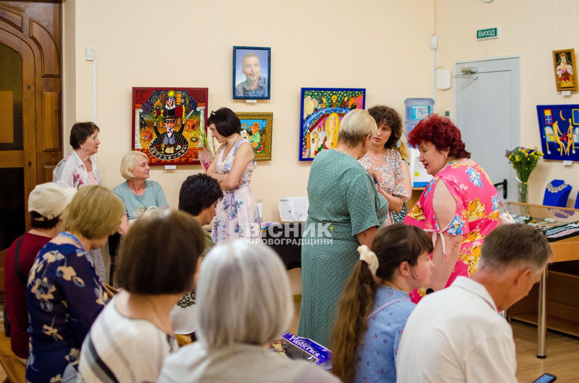 У Кропивницькому відкрилась виставка бісерних прикрас Галини Неділько У Кропивницькому відкрилась виставка бісерних прикрас Галини Неділько