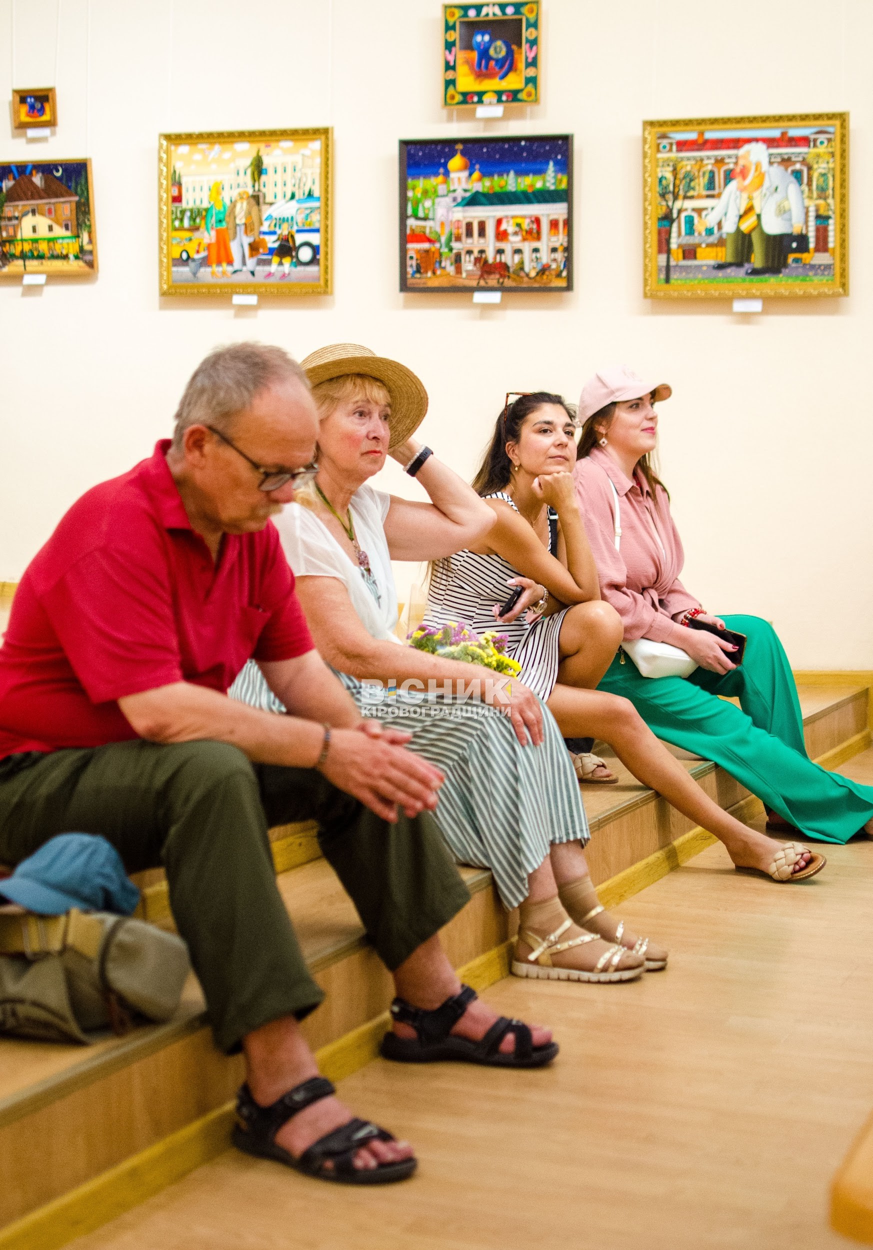 У Кропивницькому відкрилась виставка бісерних прикрас Галини Неділько У Кропивницькому відкрилась виставка бісерних прикрас Галини Неділько