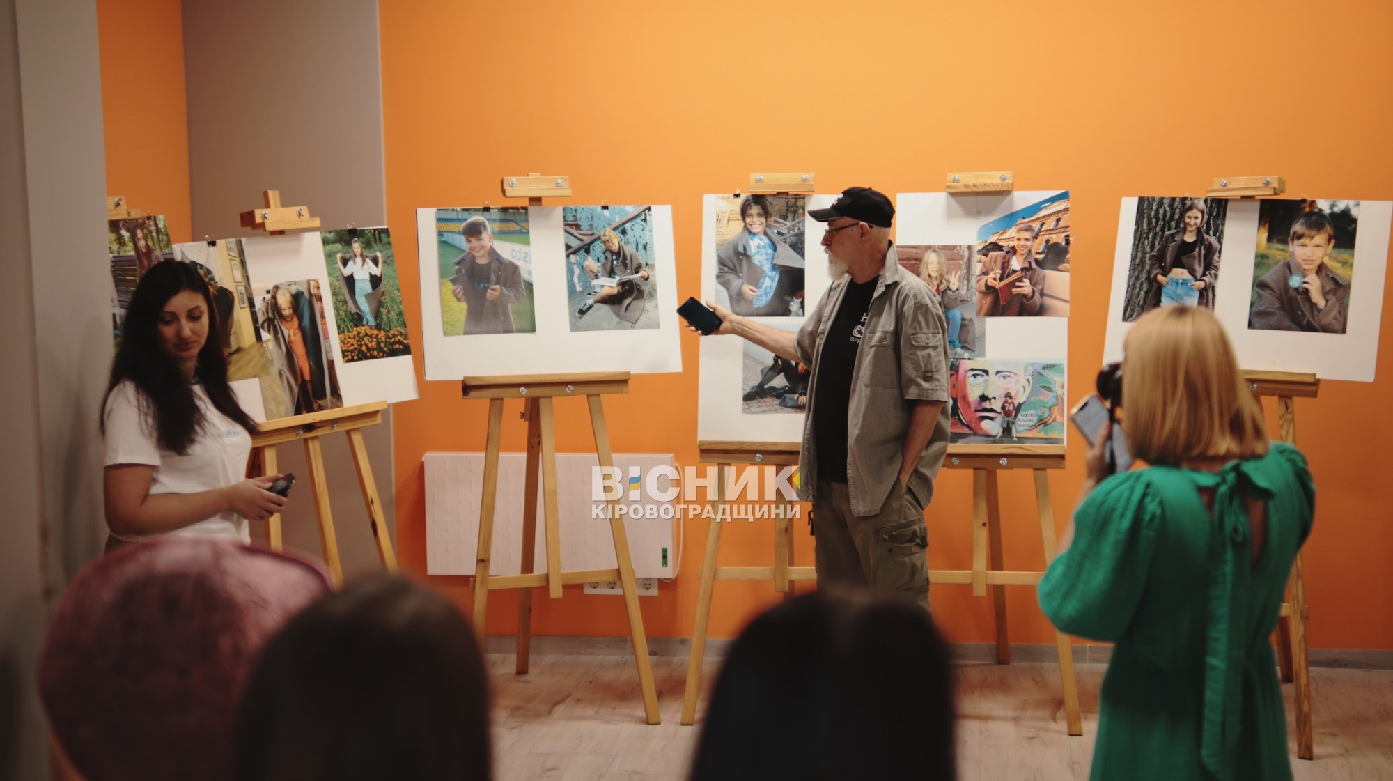 «Суб’єктність»: у Кропивницькому відкрили фотовиставку, де діти через світлини говорять про свободу