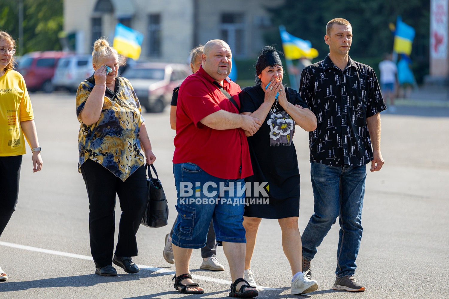У Світловодську провели в останню земну дорогу захисника України Дениса Голіка У Світловодську провели в останню земну дорогу захисника України Дениса Голіка