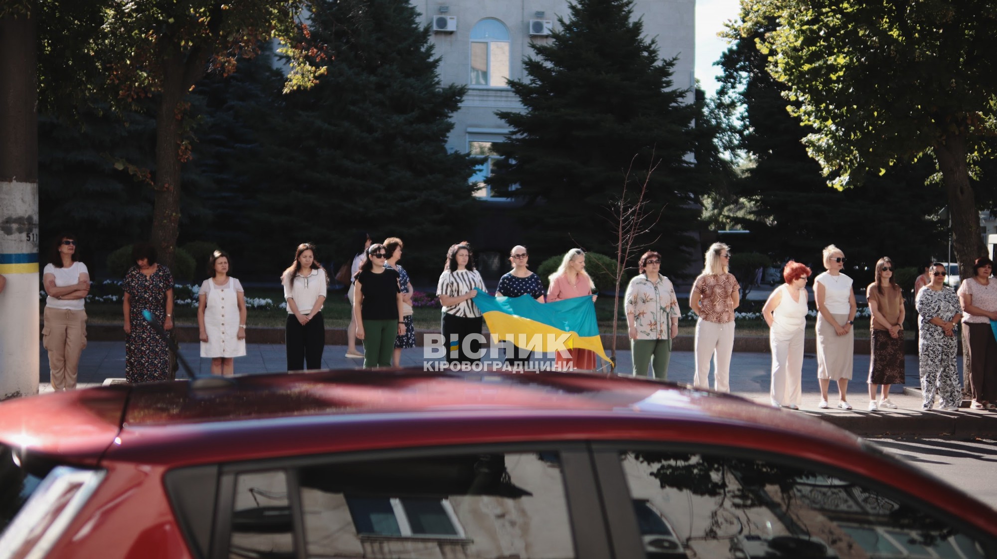 Кропивницький попрощався з полеглими захисниками Олександром Горкушею та Юрієм Сімонешком Кропивницький попрощався з полеглими захисниками Олександром Горкушею та Юрієм Сімонешком