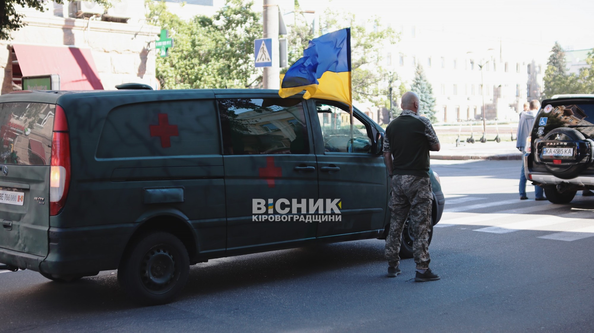 Кропивницький попрощався з полеглими захисниками Олександром Горкушею та Юрієм Сімонешком Кропивницький попрощався з полеглими захисниками Олександром Горкушею та Юрієм Сімонешком