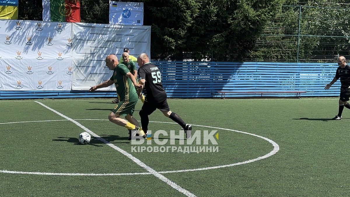 Ветерани "Металурга" привезли два кубки до Світловодська