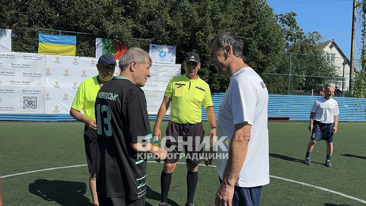 Ветерани "Металурга" привезли два кубки до Світловодська