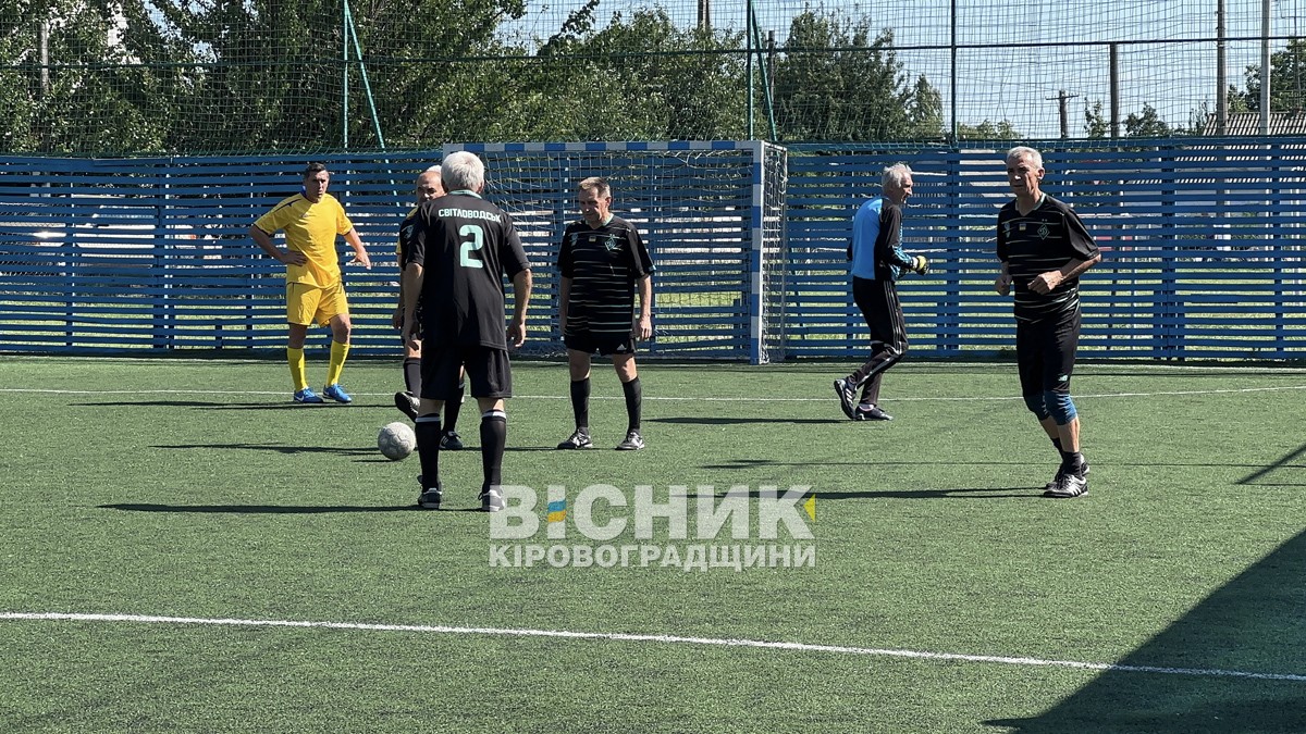 Ветерани "Металурга" привезли два кубки до Світловодська