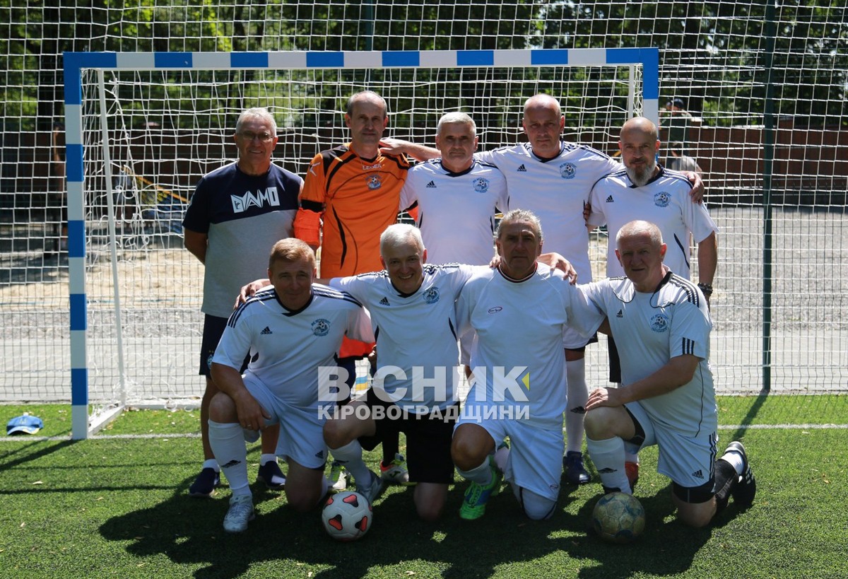 Ветерани "Металурга" привезли два кубки до Світловодська
