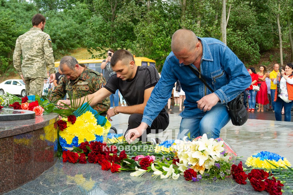 У Світловодську відкрили пам’ятник «Борцям за Волю та Незалежність України»