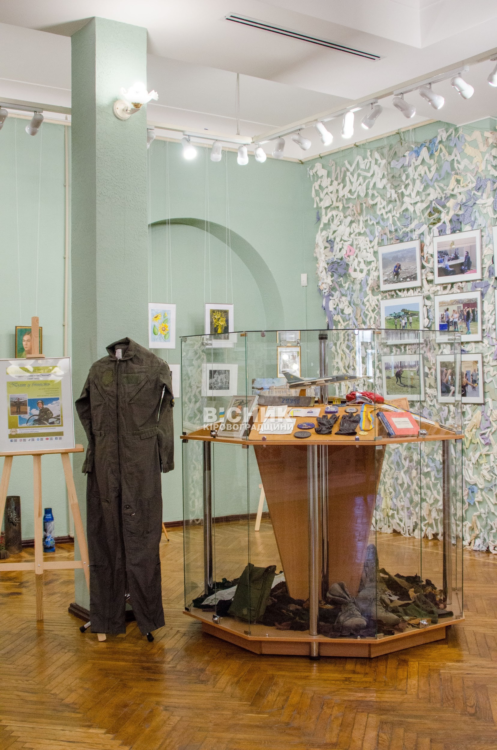 «Політ у вічність»: у Кропивницькому відкрили експозицію пам’яті льотчика Владислава Савєльєва